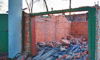 Демонтаж гаражей в Конаково, цена от 1788 руб. – услуги под ключ от 2Землекопа-Кнк